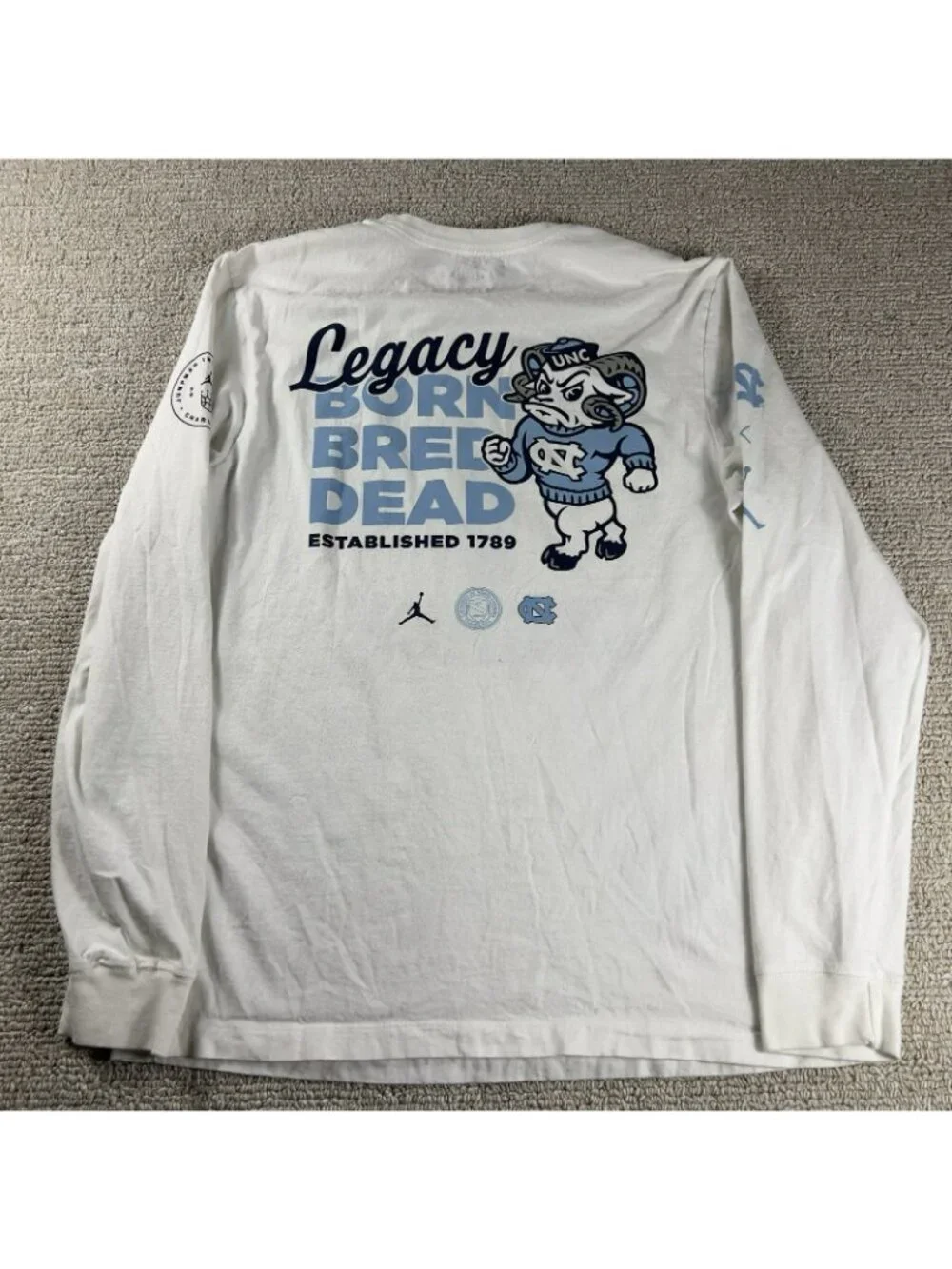 Nike Air Jordan North Carolina Legacy T-shirt White Men's Size Medium